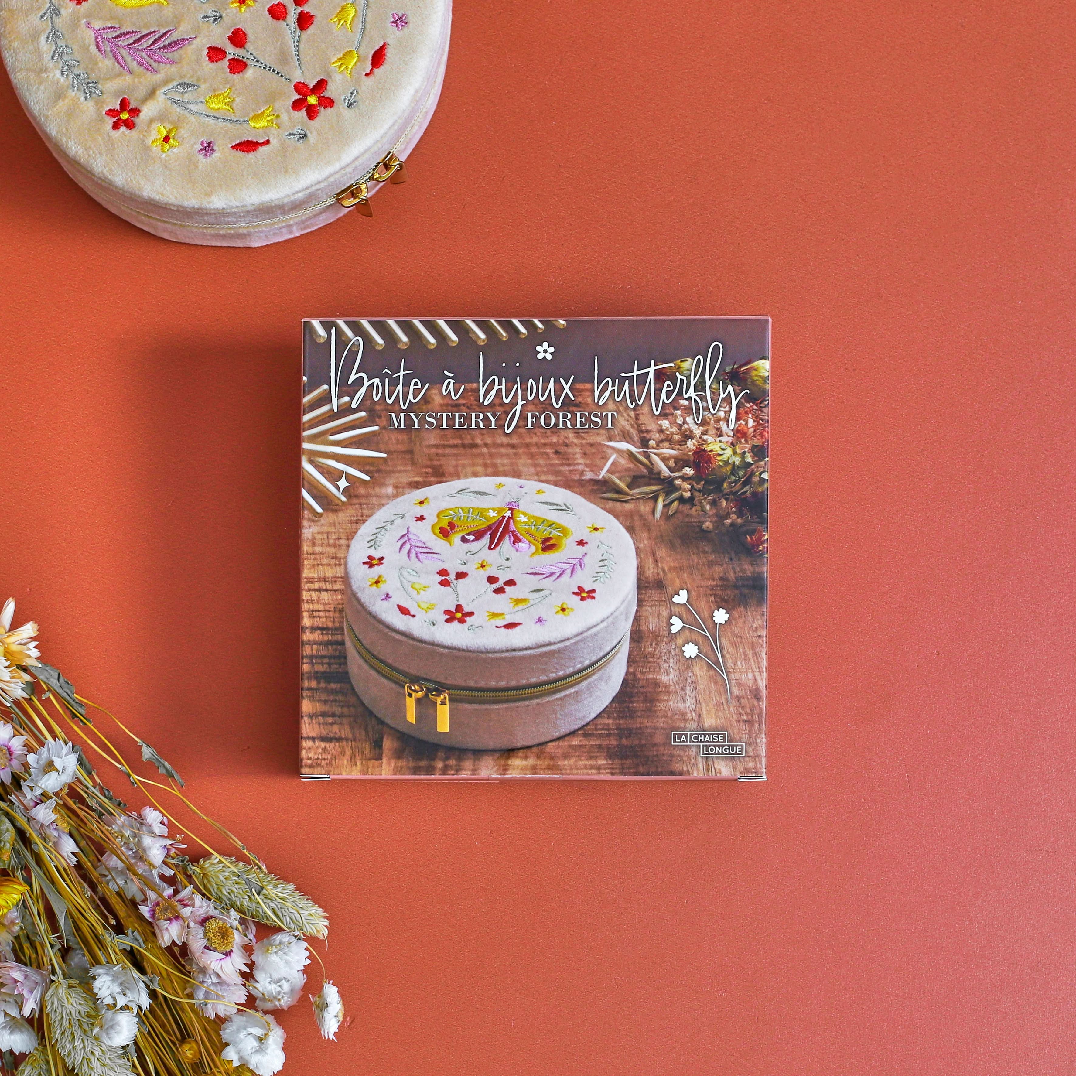 COFFRET A BIJOUX PAPILLON BRODE - Image 8