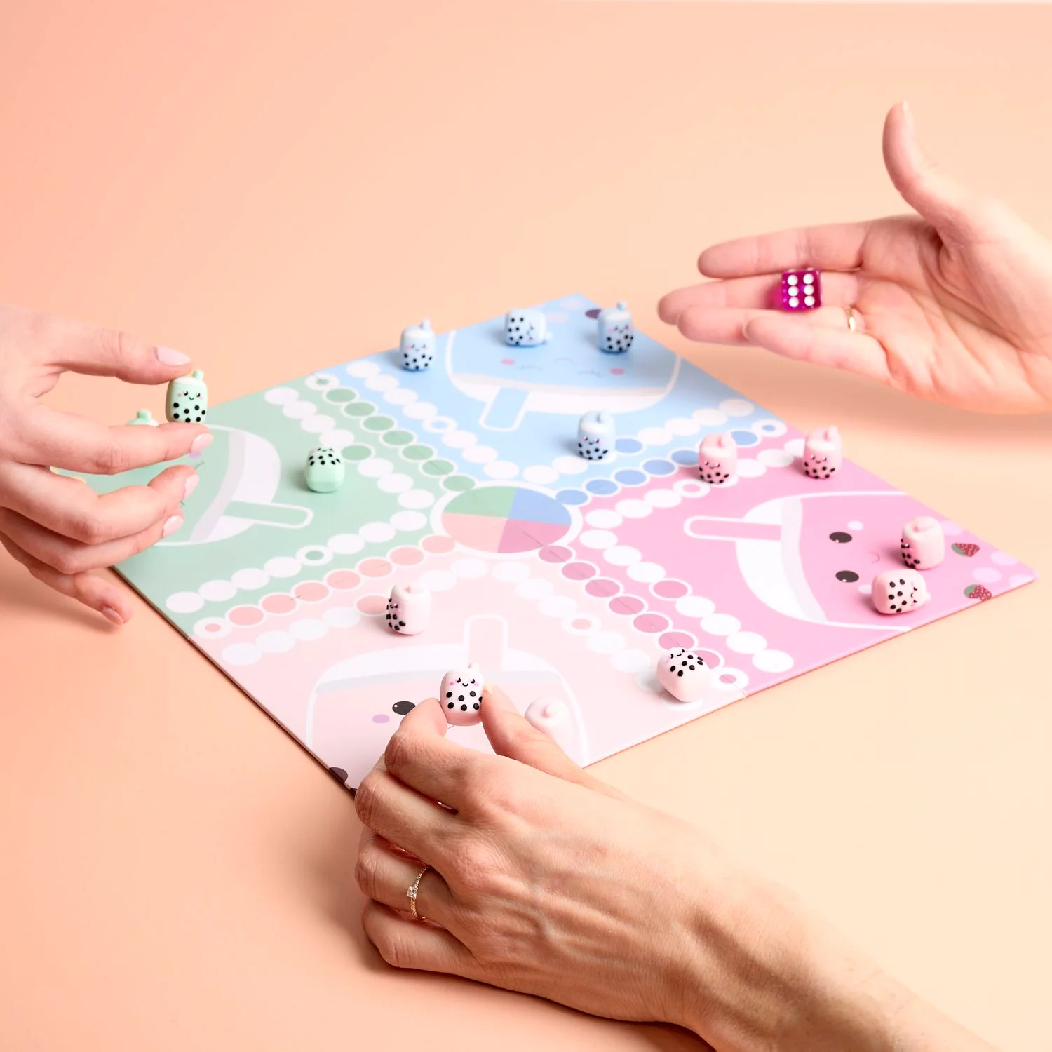 JEU DES PETITS CHEVAUX KAWAII BUBBLE TEA - Image 3