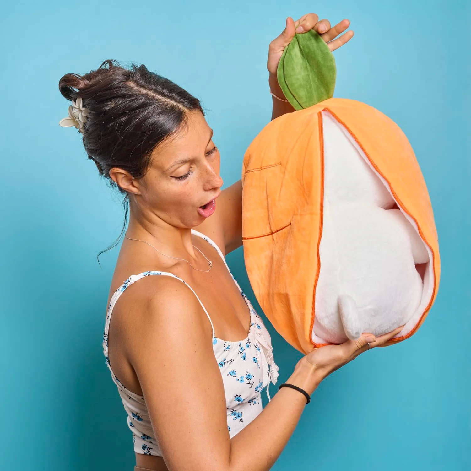 PELUCHE LAPIN SURPRISE CAROTTE - Image 4